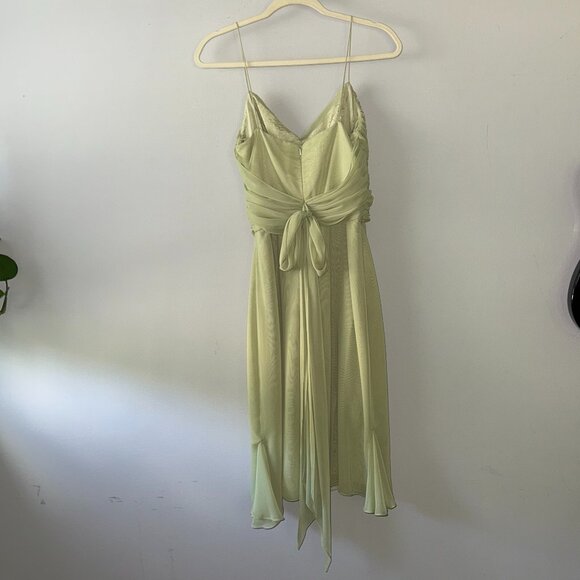 Vera Wang Maids Light Green Sleeveless V-Neck Formal Midi Length Flowy Dress - Picture 2 of 6